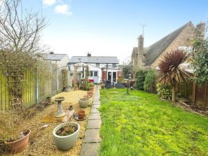 LORDS COTTAGE- click for photo gallery